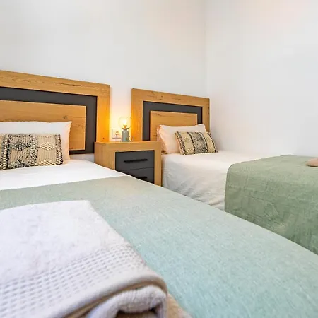 Large Terrace, Swimming Pool, Private Garage And Fiber Apartment Tarifa
